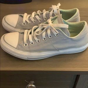 Women’s Converse Sneakers